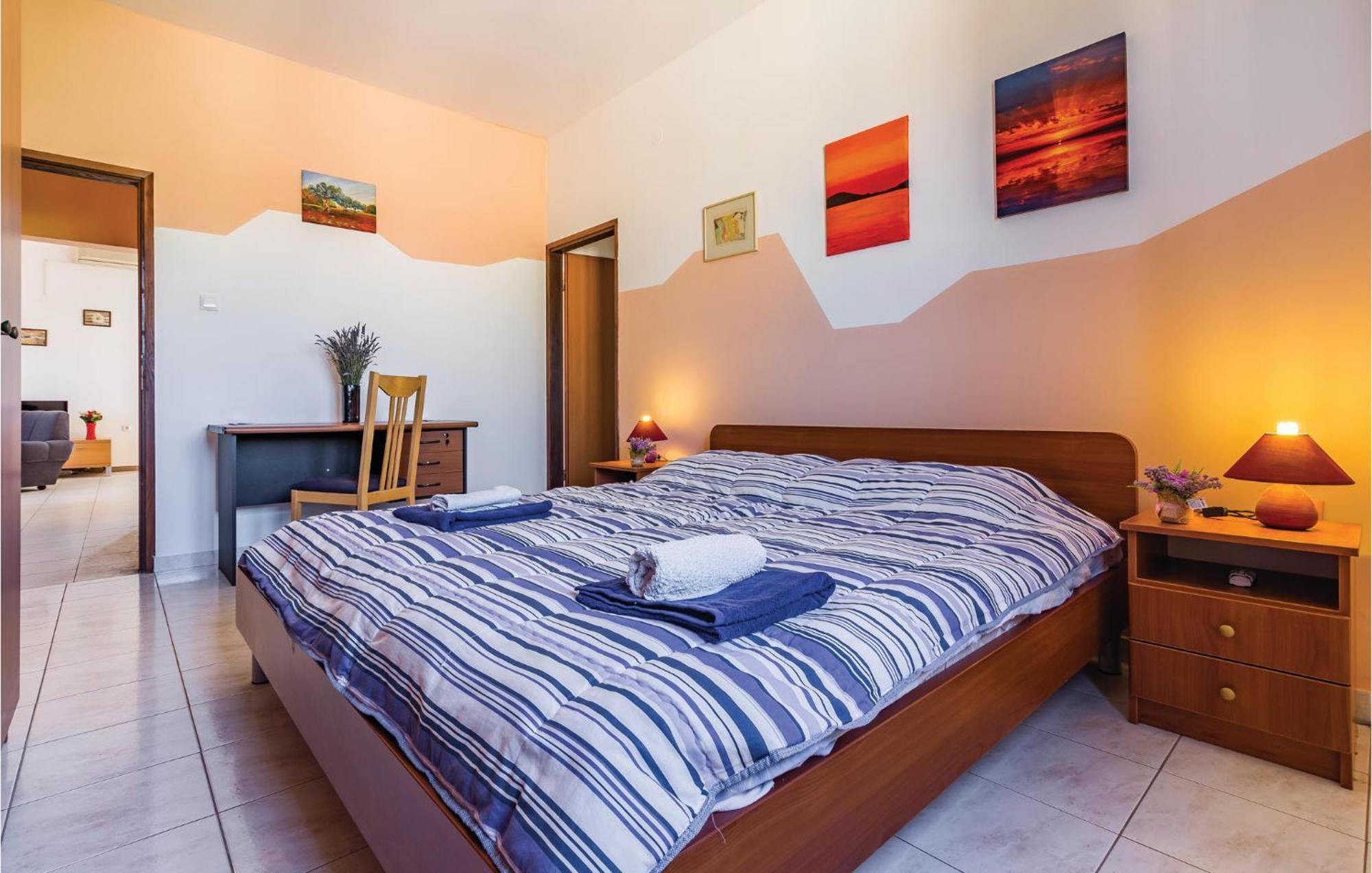 2 Bedroom Awesome Apartment In Винкуран Екстер'єр фото